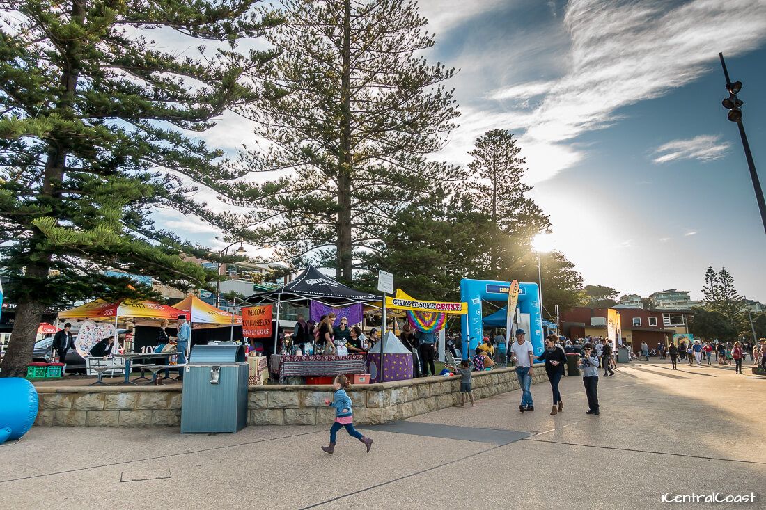 Terrigal music performance, jumping castle, entertainment