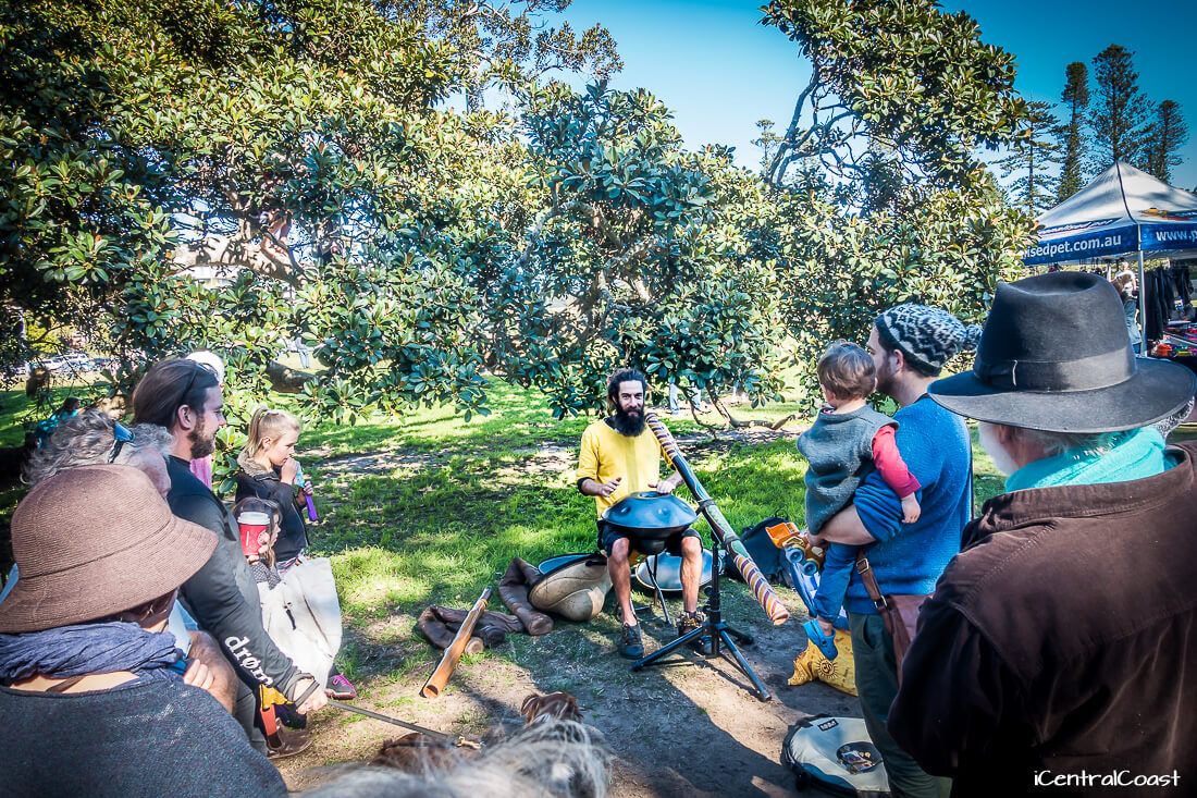 There's live music at several places at the markets. Markets