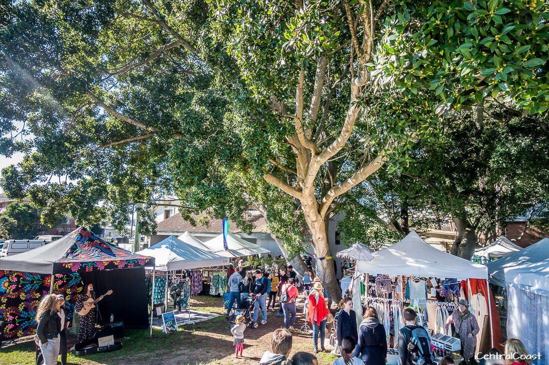 Avoca Beachside Markets are one of the locals’ favourite markets. Relax by the lakeside. Enjoy live music. And browse the 120+ stylish stalls. 