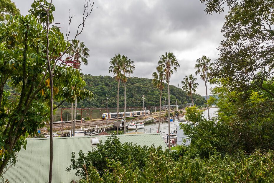 Railway Line to Brooklyn