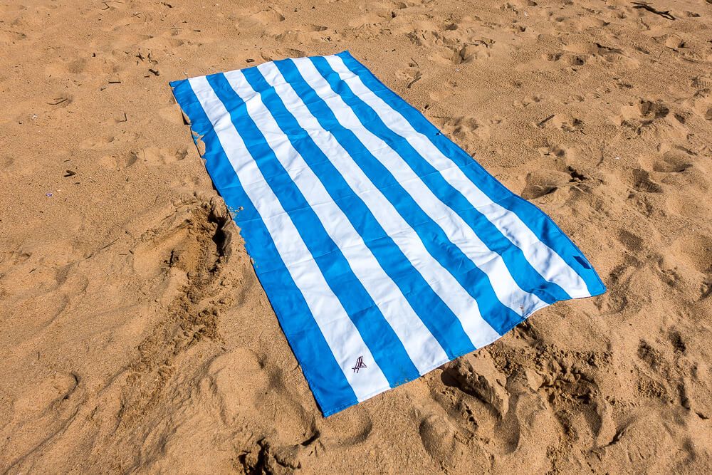 stores that sell beach towels near me