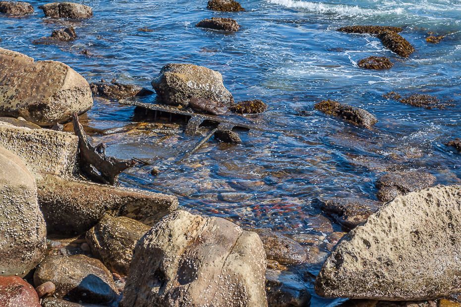 pieces of SS Maitland shipwreck below the water surface.